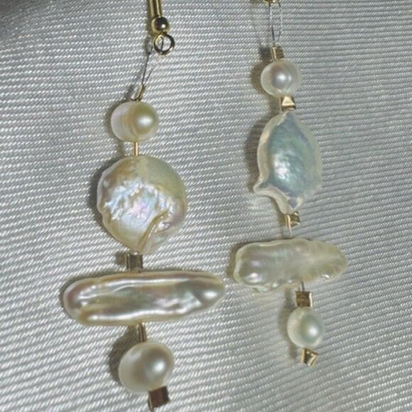 Fresh Water Pearl Earrings - Holiday Sale - Picture 1 of 3